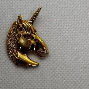Unicorn pendant